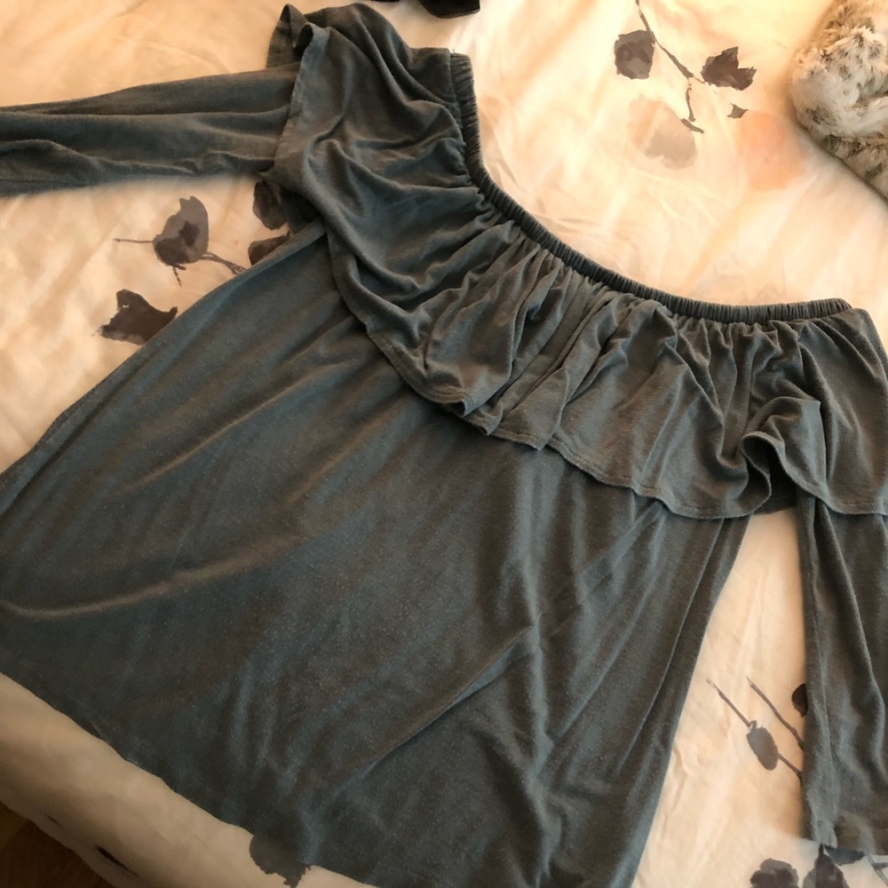 Blue top